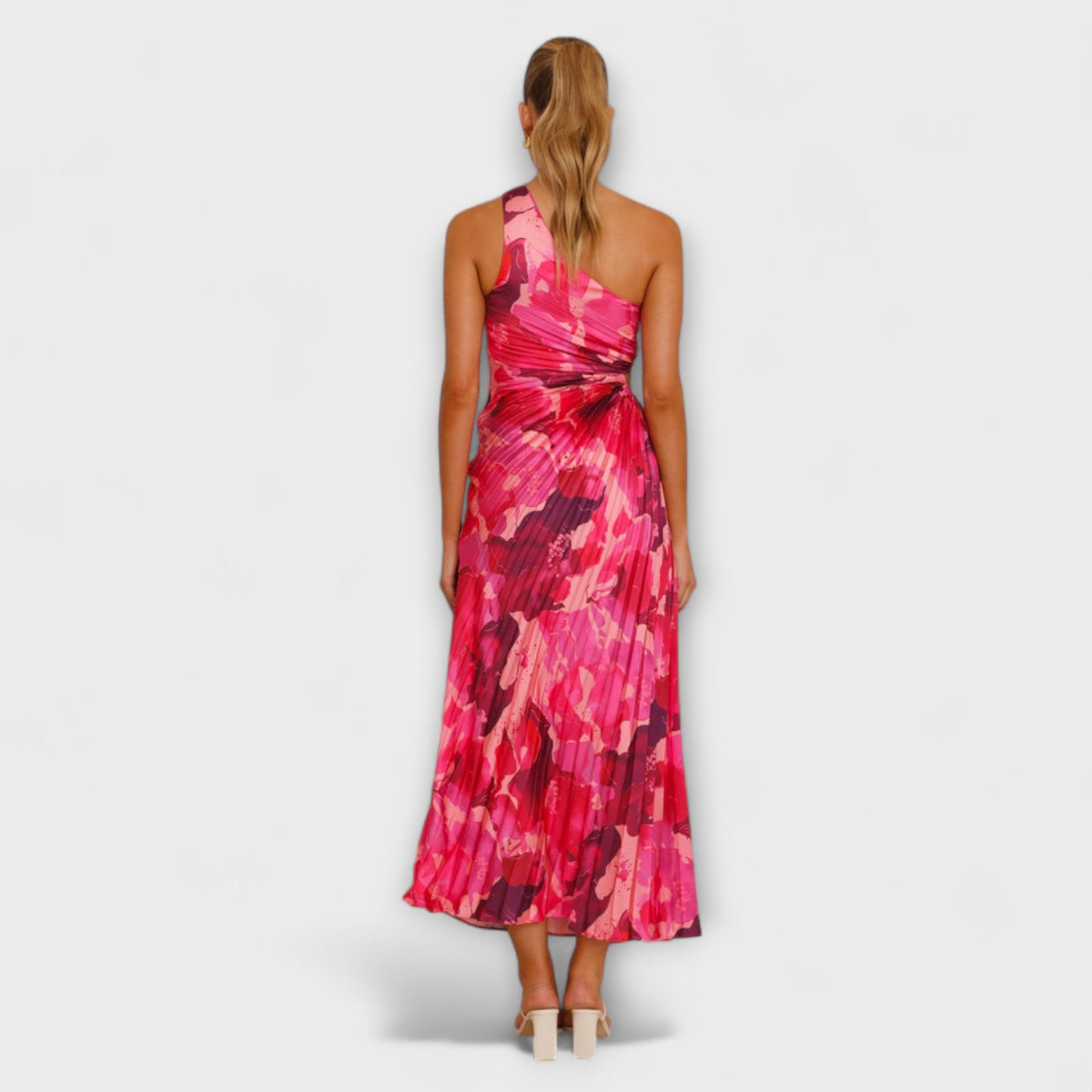Sienna - Elegant Cut-Out Maxi Dress