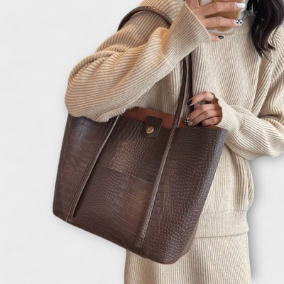 Lora. - Vintage Shoulder Bag