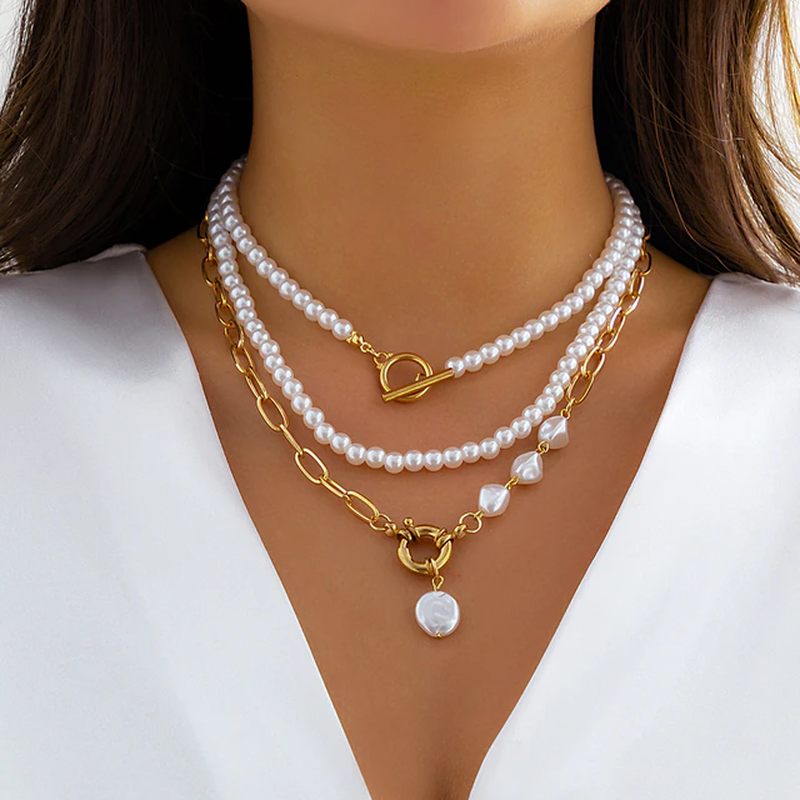 Vintage Pearl Necklace in Layered Design