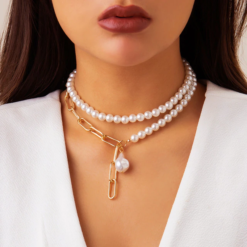 Vintage Pearl Necklace in Layered Design